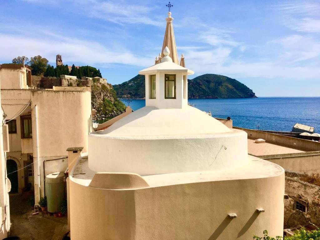 Casa Mafalda B&B Lipari  Exterior photo